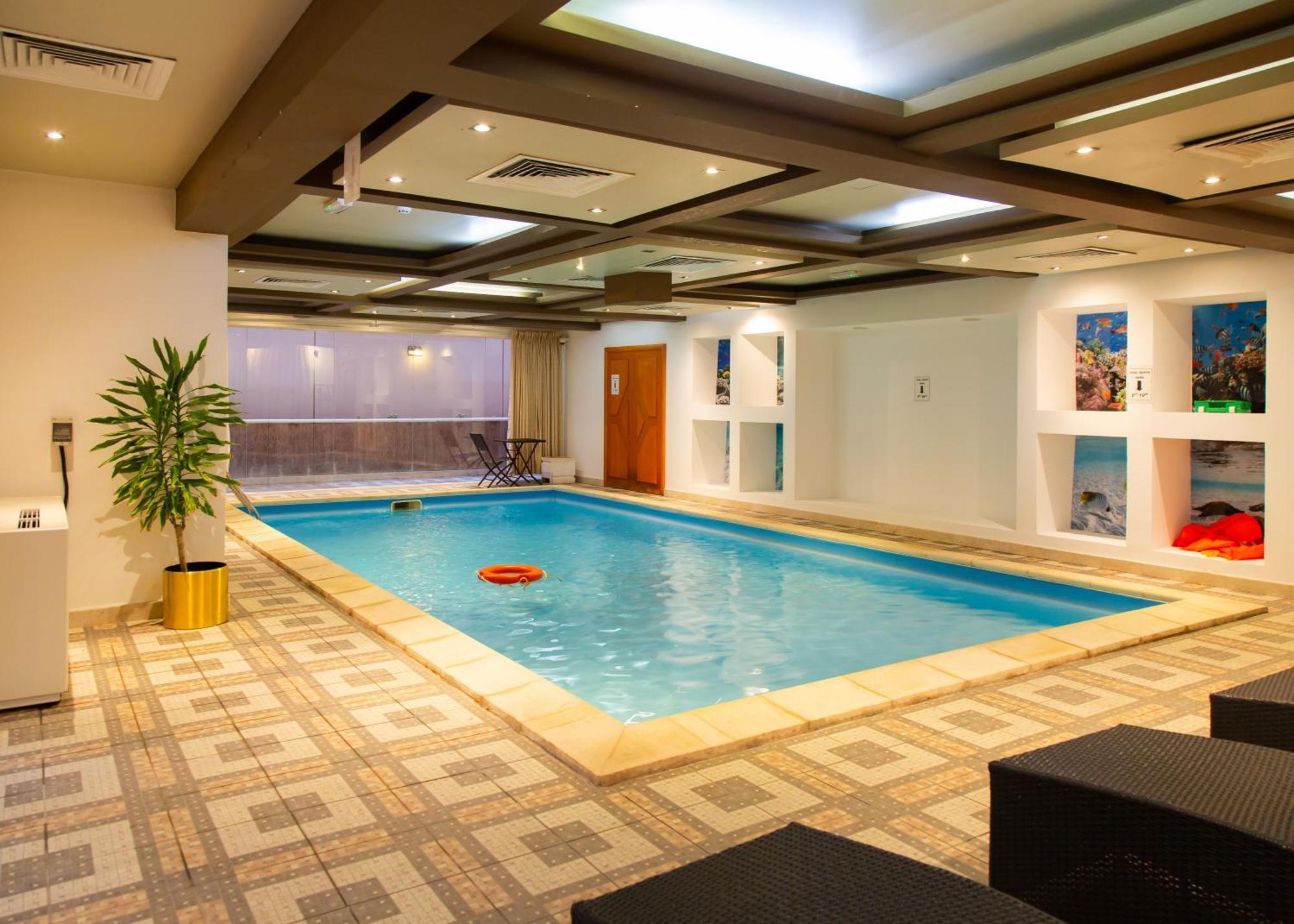 Al Liwan Residence Ad Dawhah Esterno foto