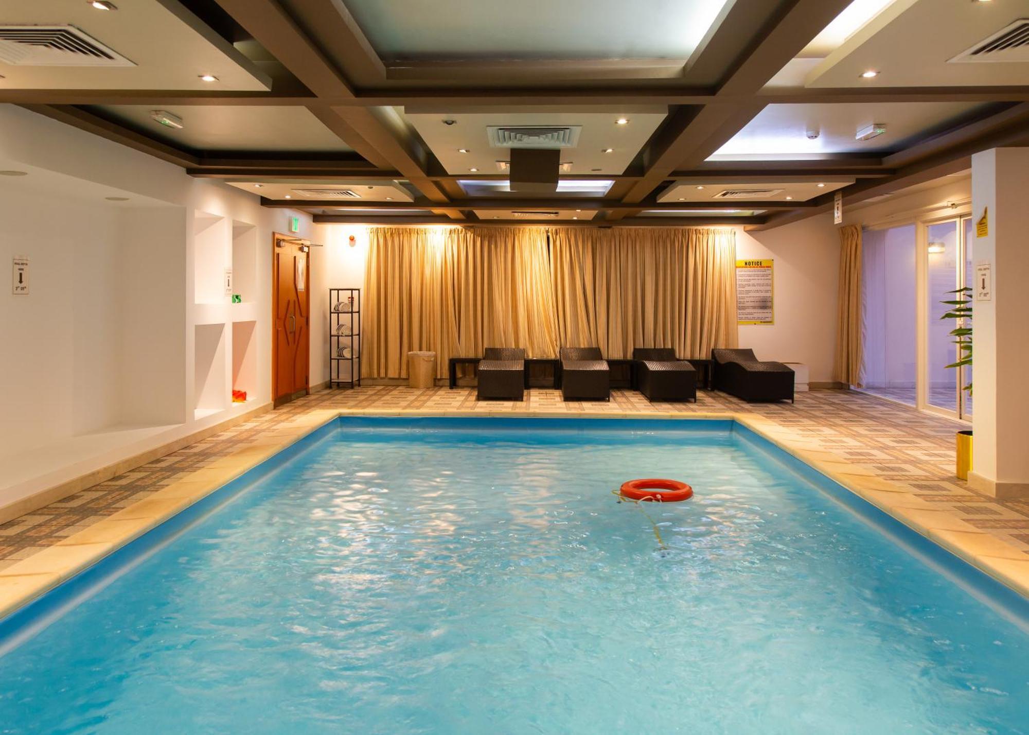 Al Liwan Residence Ad Dawhah Esterno foto